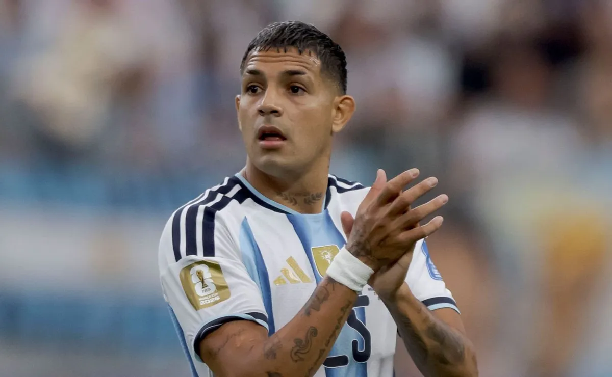 River quiere repatriar al defensor.