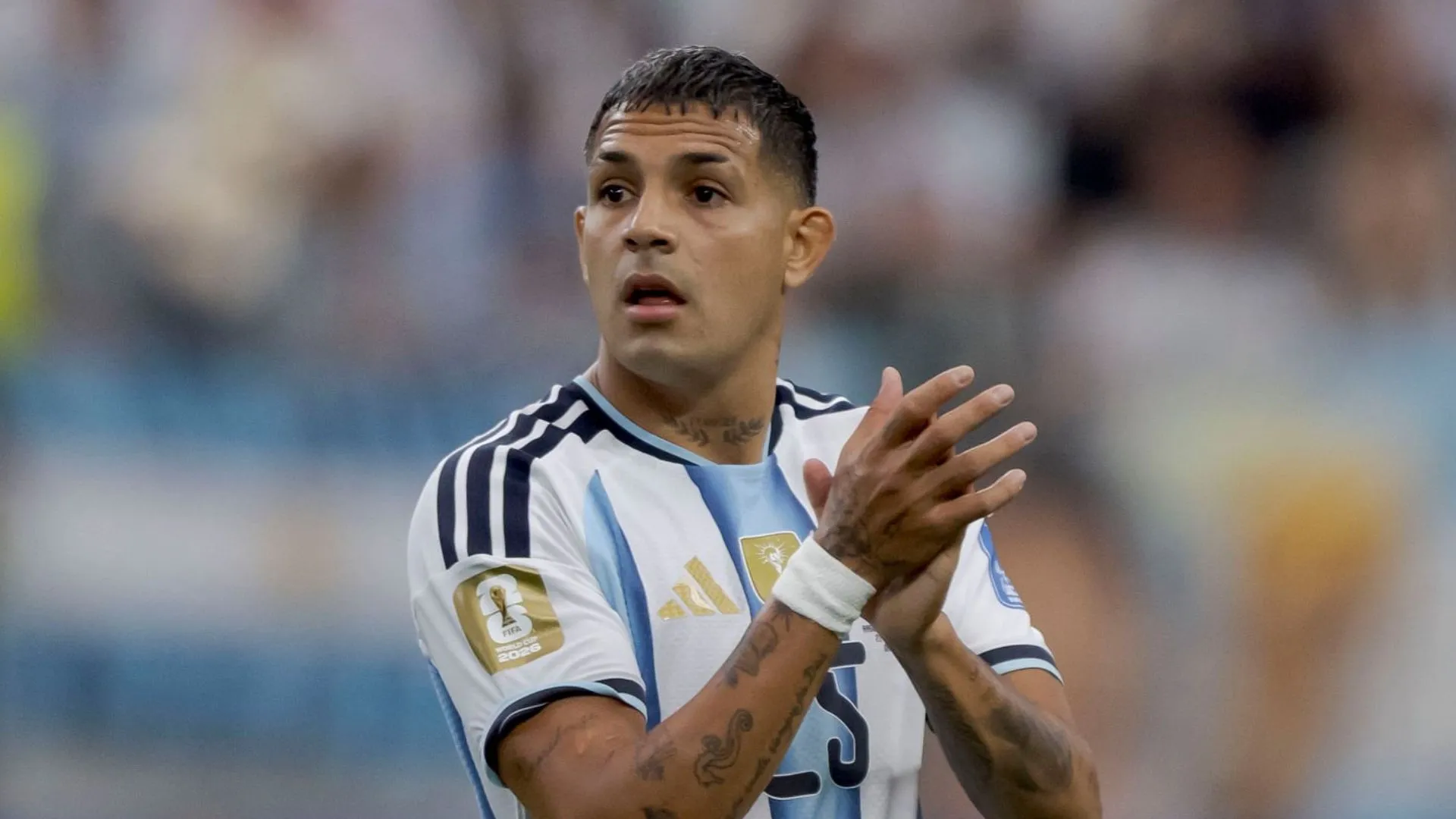 River quiere repatriar al defensor.