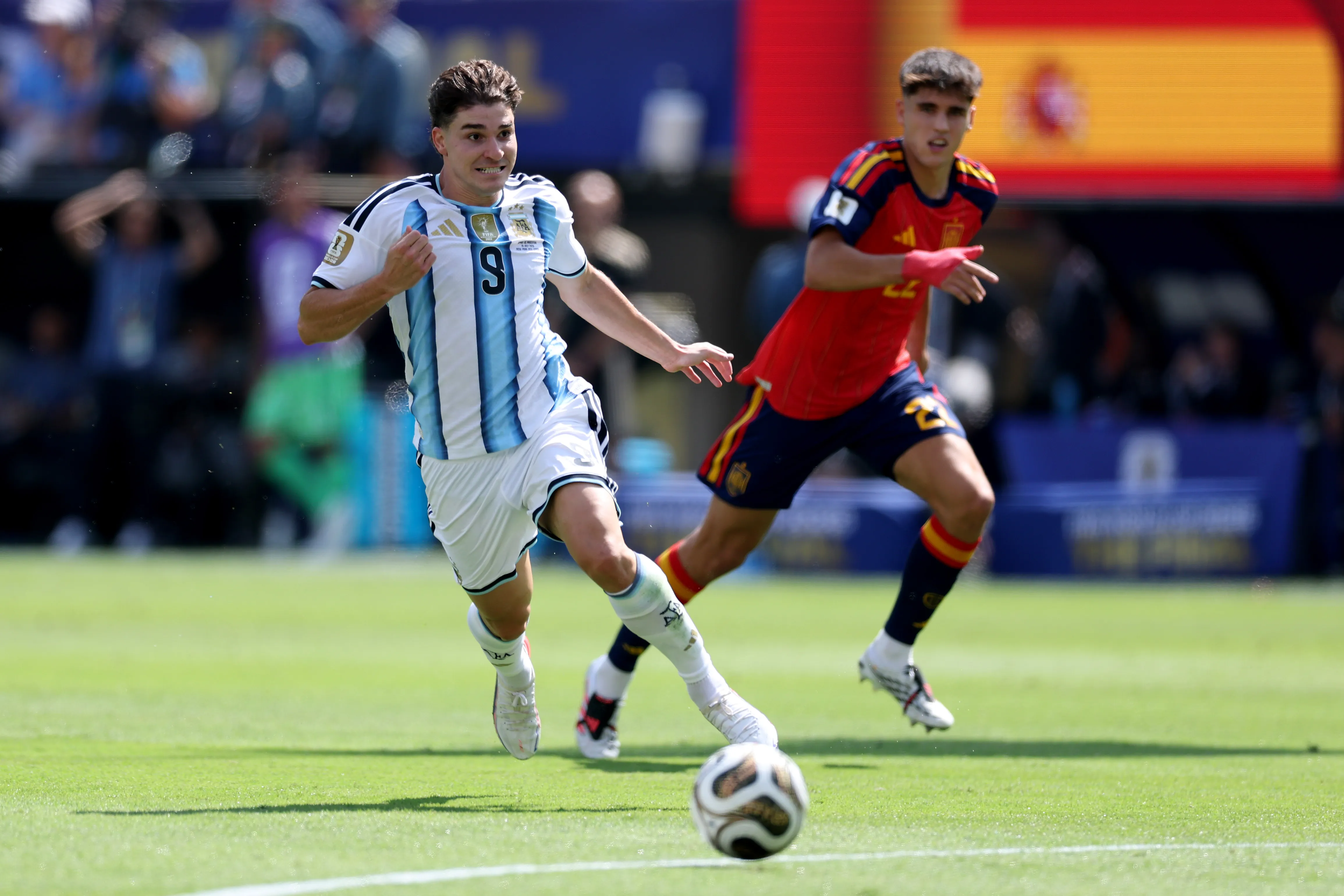 Julián Álvarez no registró tiros al arco y tocó la pelota 29 veces en la final contra España. (Getty Images)