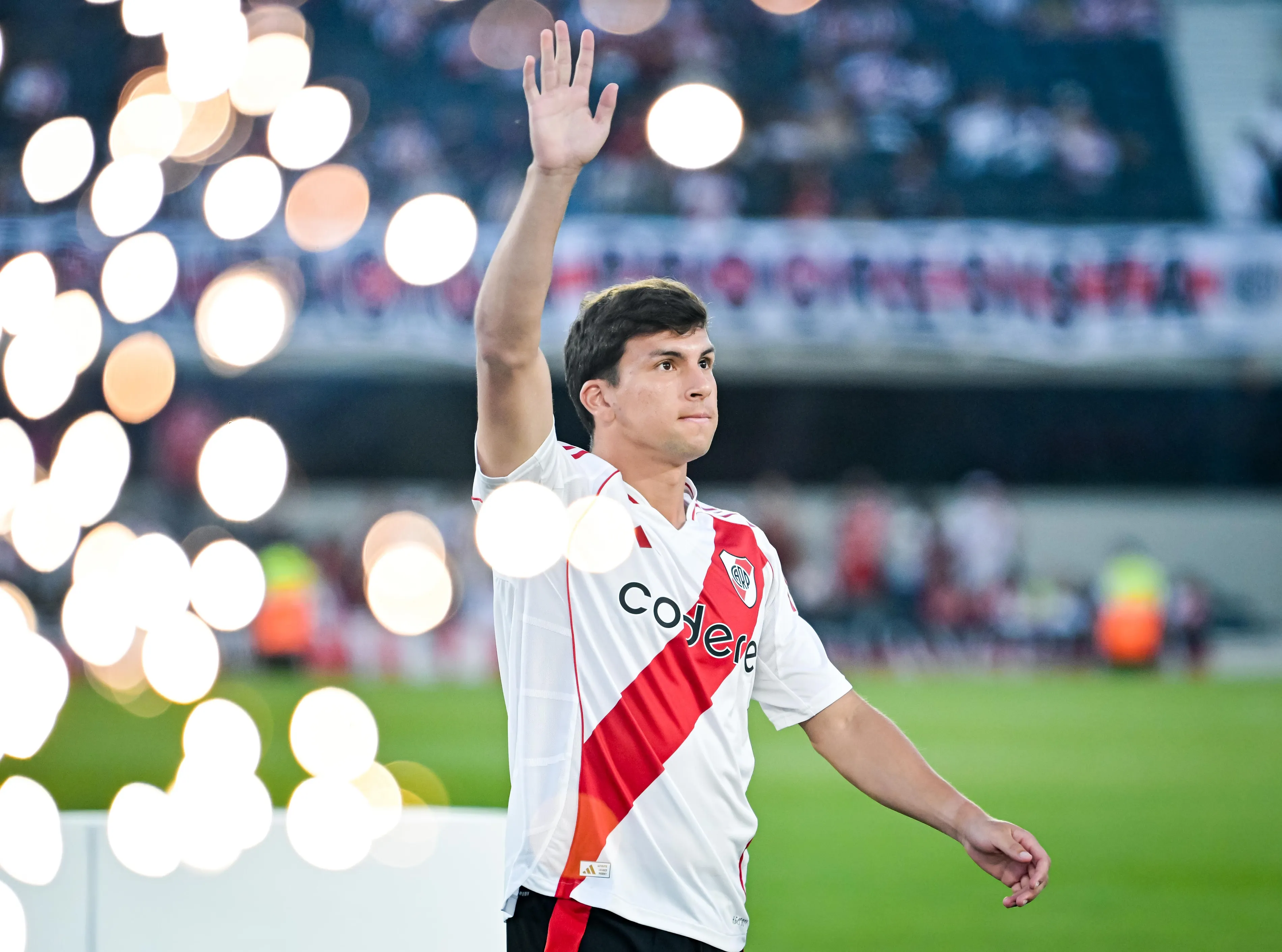 Gonzalo Tapia jugó 200 minutos divididos en siete partidos durante su paso por River. (Getty Images)
