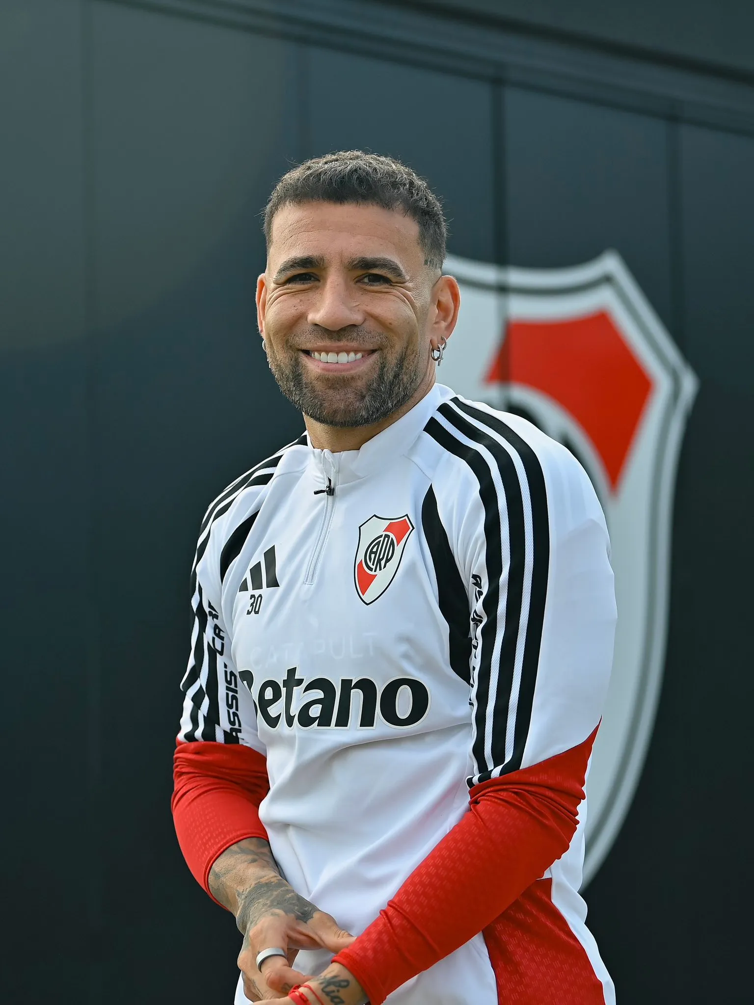 Otamendi cumplirá su sueño de jugar en River. (Prensa River)