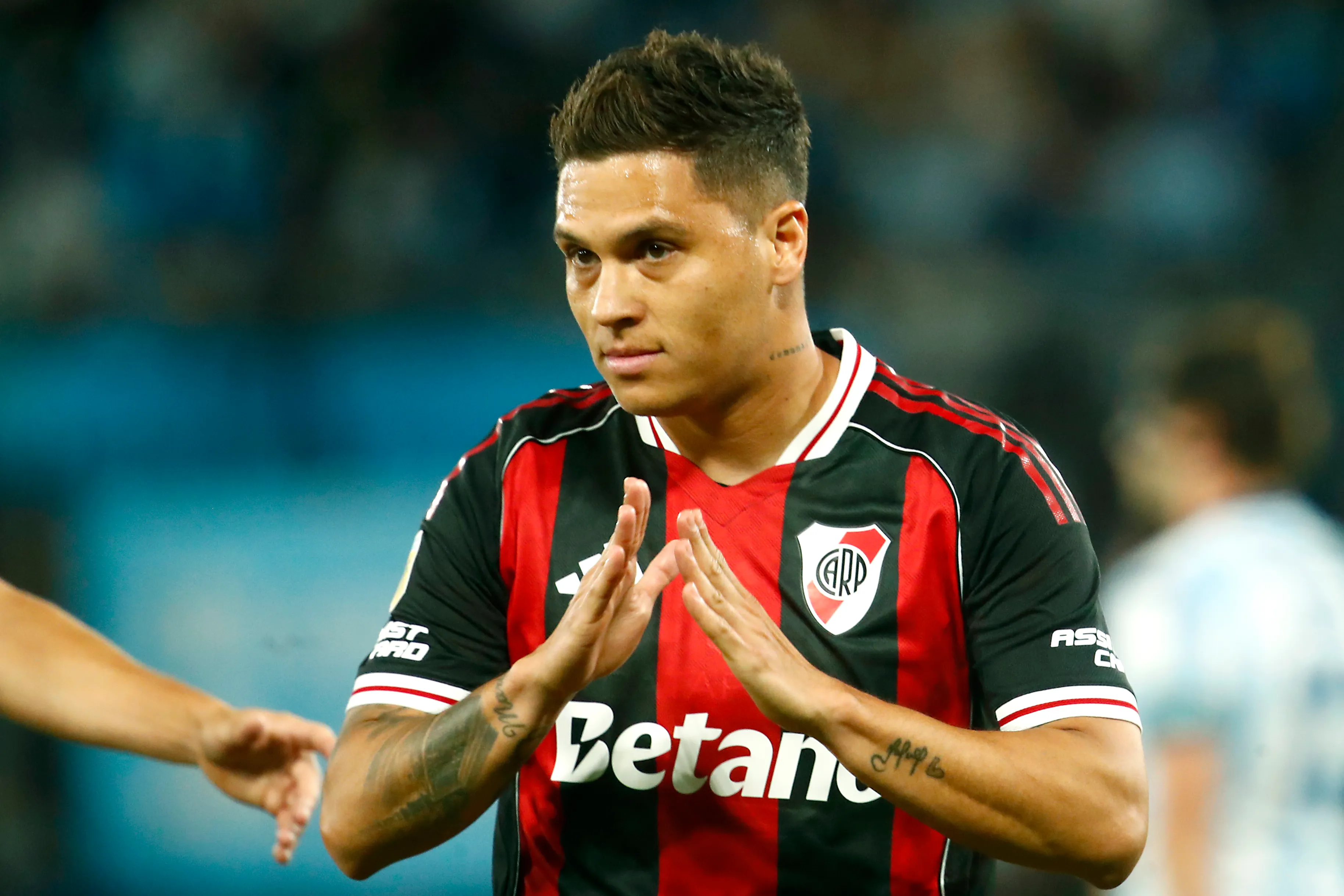 En caso de sumarse a Mineiro, Juanfer Quintero podría enfrentar a River en una hipotética final de Sudamericana. (Getty Images)