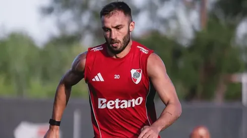 La situación del central se tornó incómoda para el club.