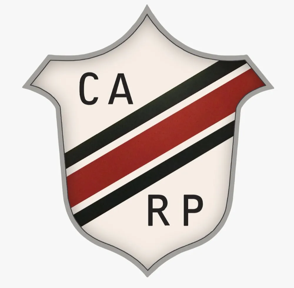 El escudo de River que inspiró el diseño de la camiseta oficial que se presentó este miércoles 29 de julio de 2026.