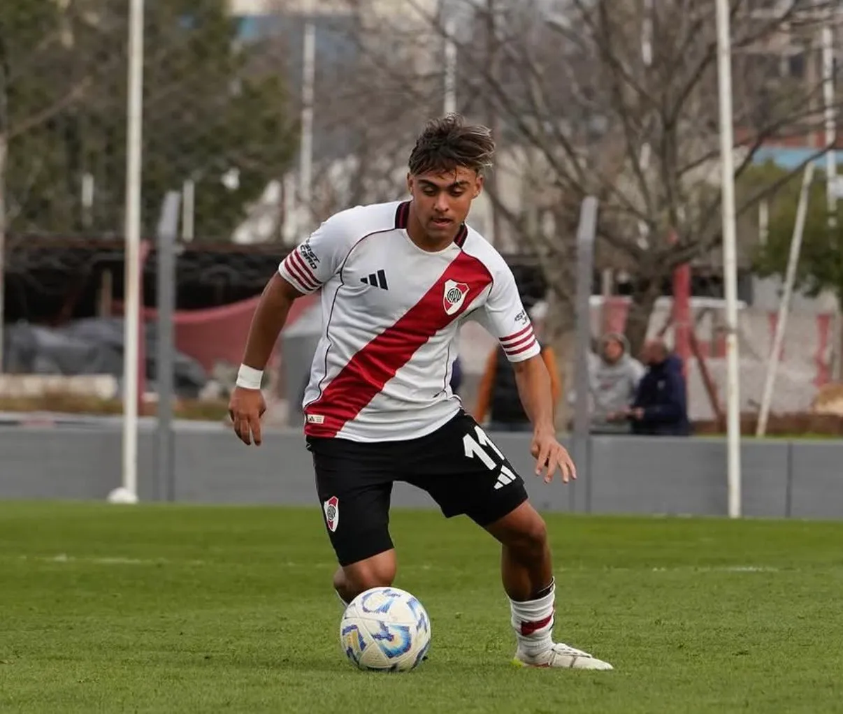 Woiski nunca llegó a jugar en la Primera de River.