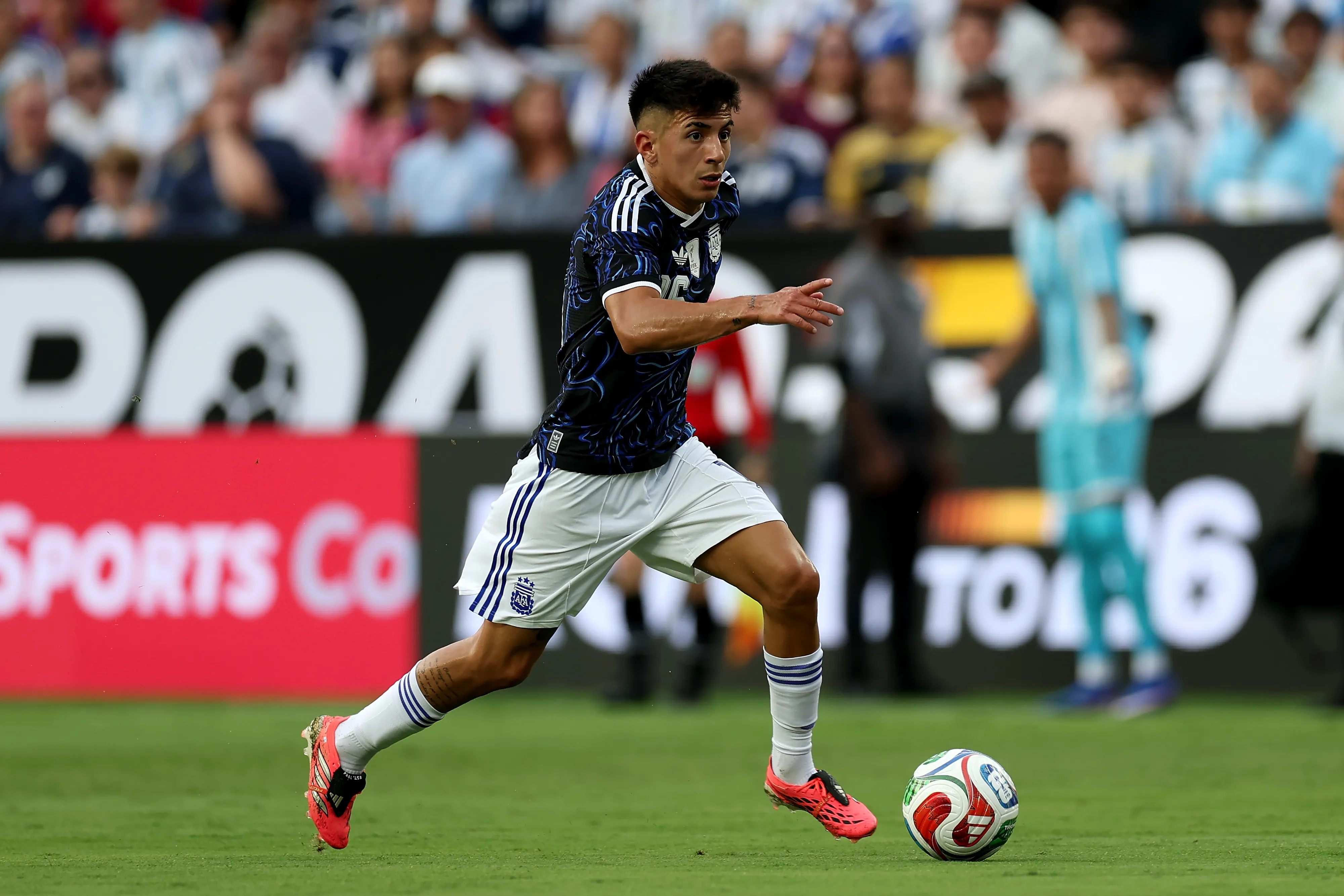 Almada jugó el Mundial 2026 con la Selección Argentina. (Getty Images)