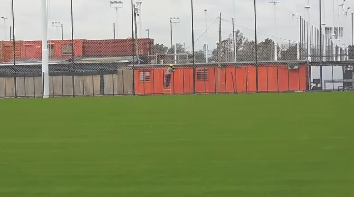 Los ya famosos containers de River en el predio de Cantilo