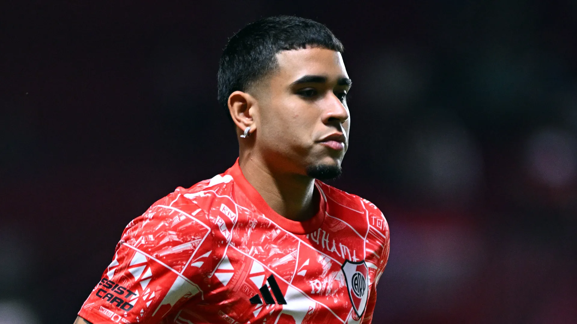 Kendry Páez finalmente cortó su contrato y se va de River.