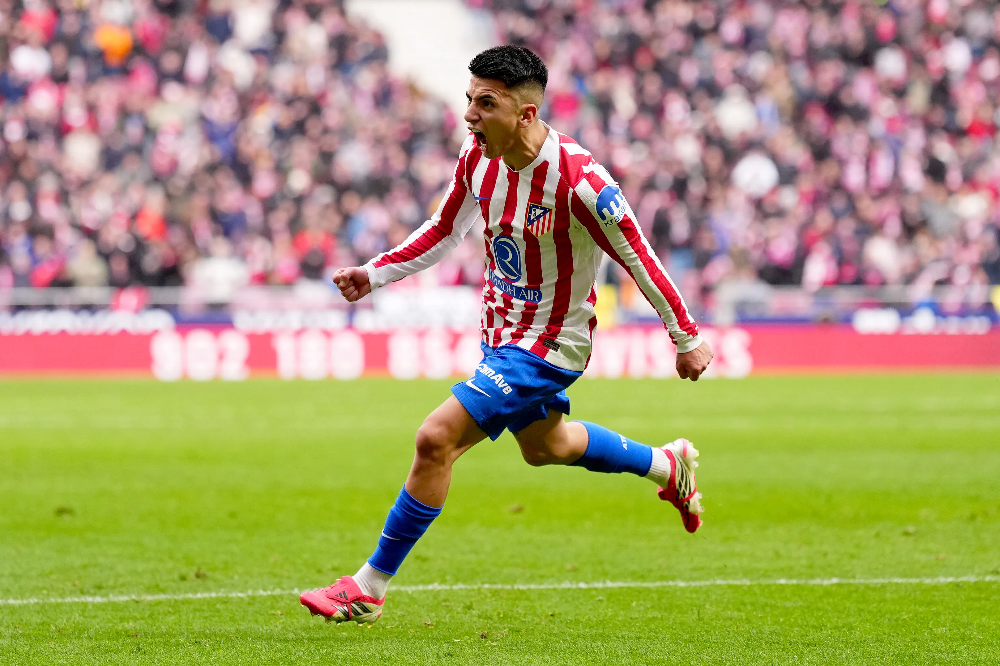 River pagó 20 millones de euros por Thiago Almada, la contratación más cara de la historia del fútbol argentino. (Getty Images)