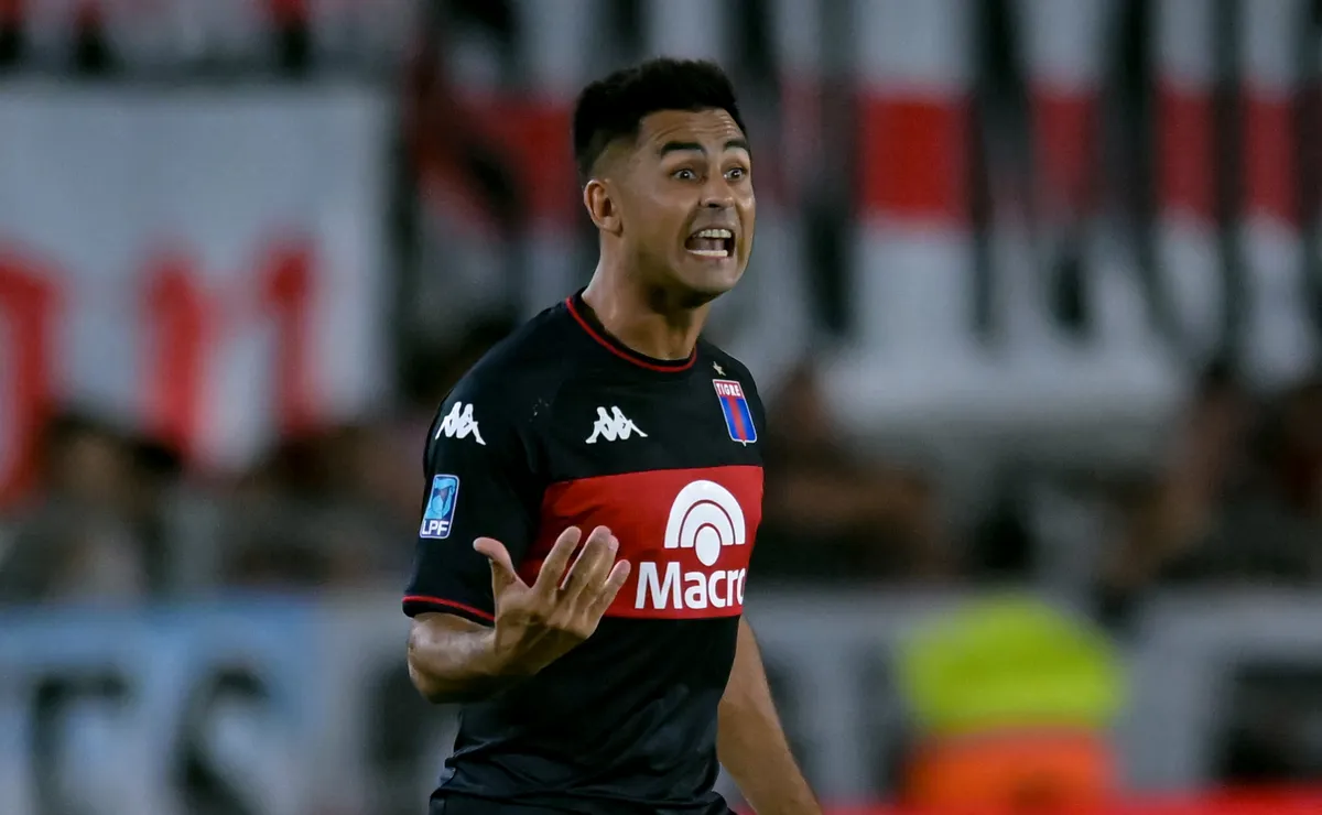 El Pity enfrentará a River esta tarde.