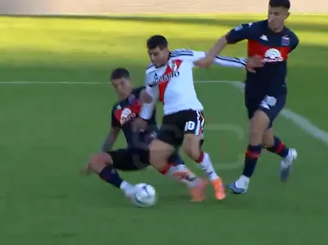 Así es muy difícil: el penal que Gariano no le cobró a River