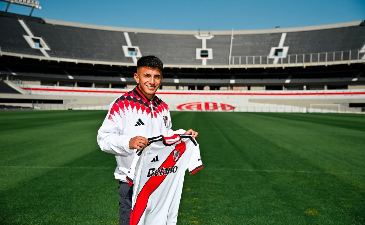 La historia del apodo de Thiago Almada.