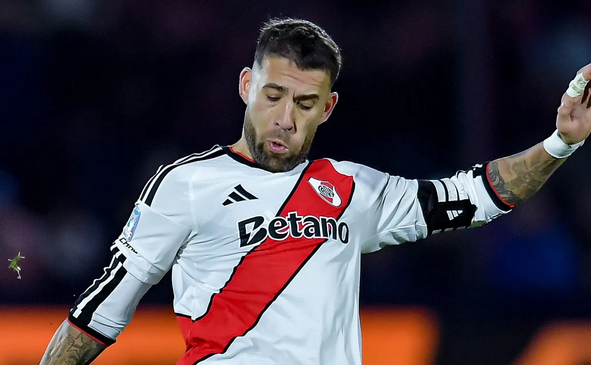 Nicolás Otamendi es uno de los cinco futbolistas que ingresará en la lista de buena fe de la Sudamericana.