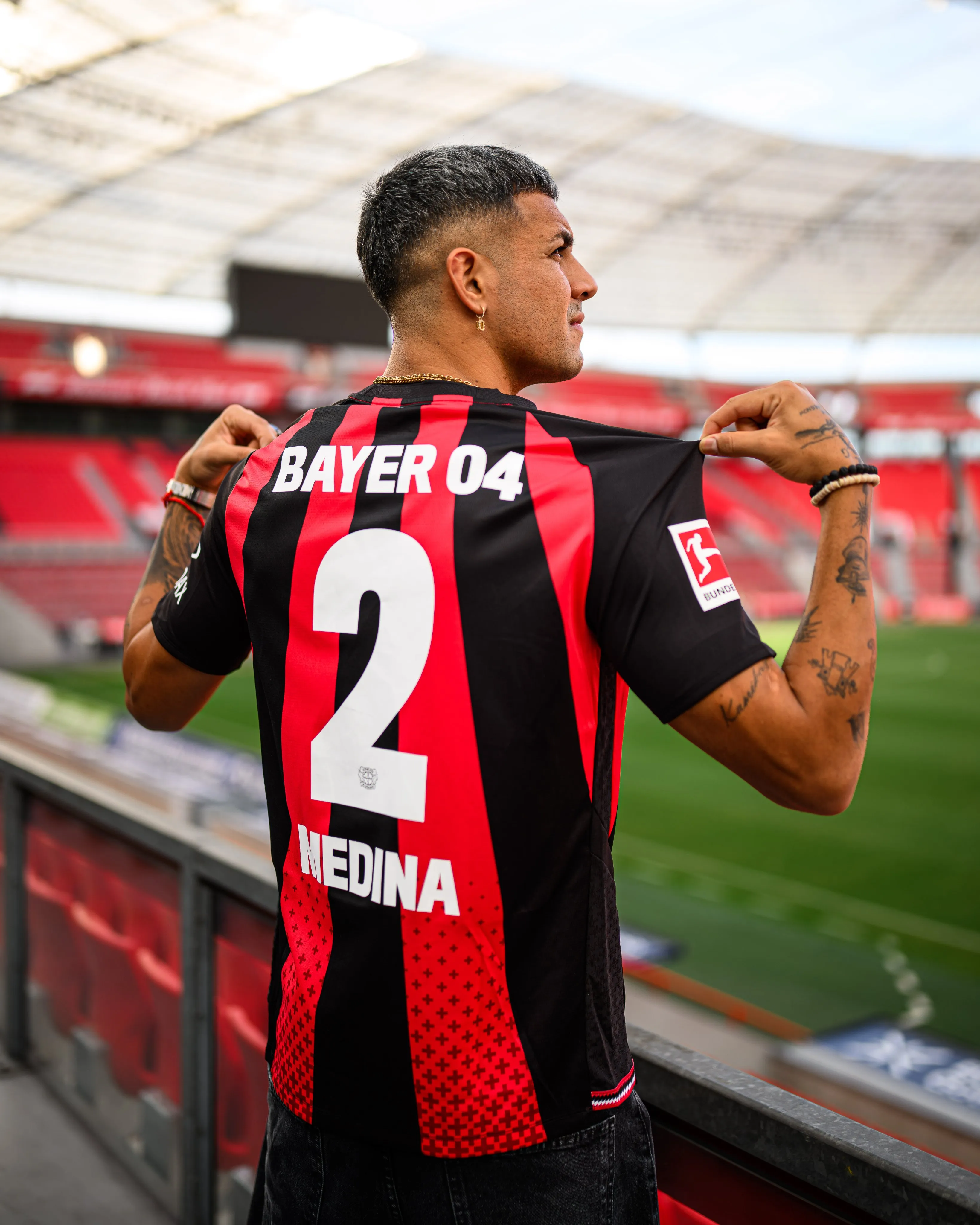 Medina llega al Bayer Leverkusen tras haber disputado el Mundial 2026. (Bayer Leverkusen oficial)