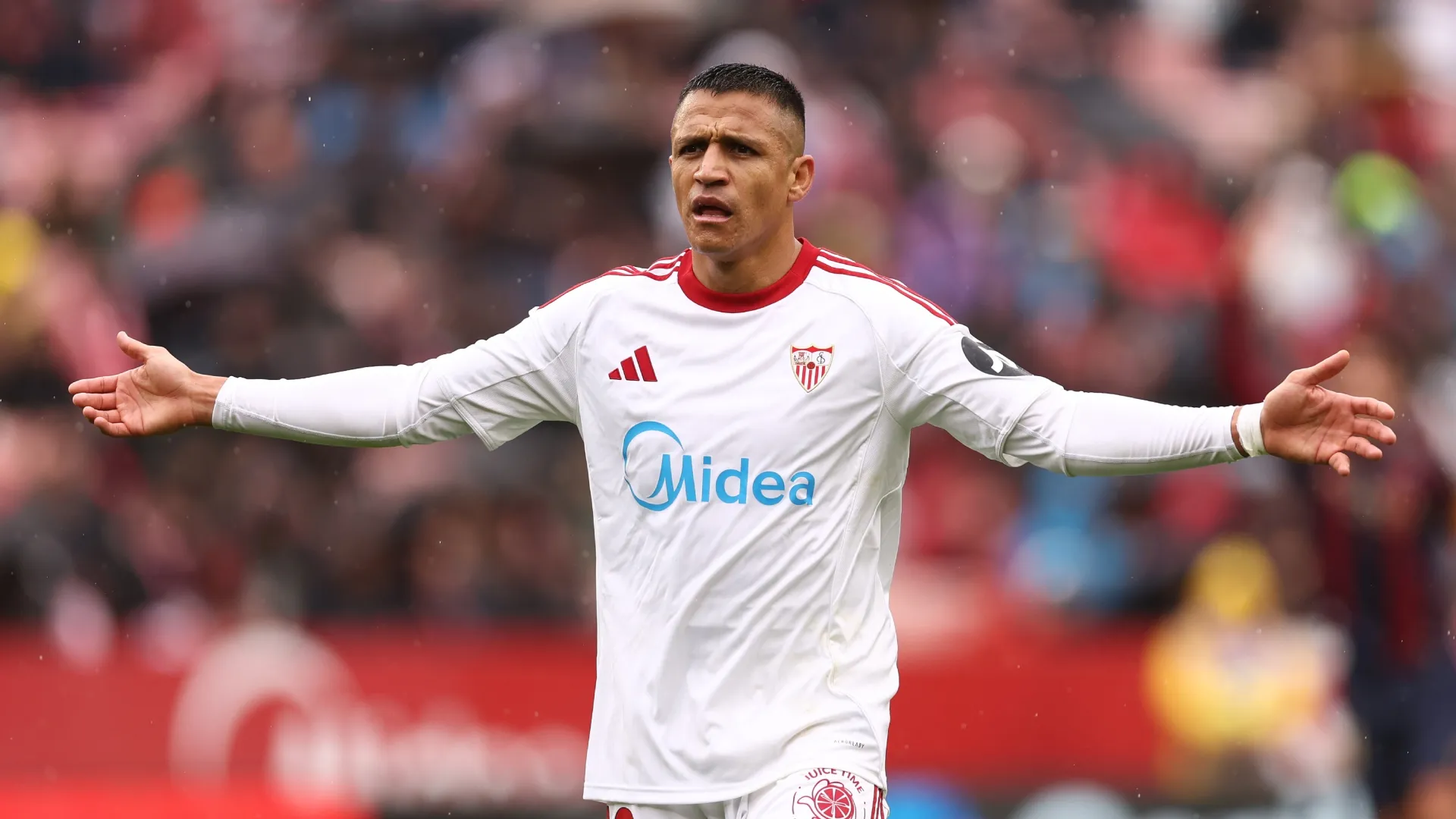4 goles y 2 asistencias para Alexis Sánchez en Sevilla.
