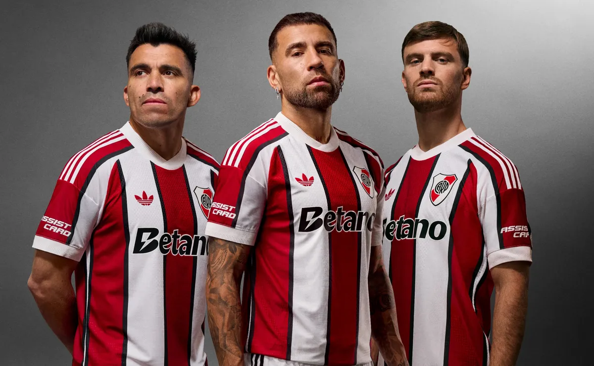 Ya está a la venta la nueva camiseta alternativa de River.