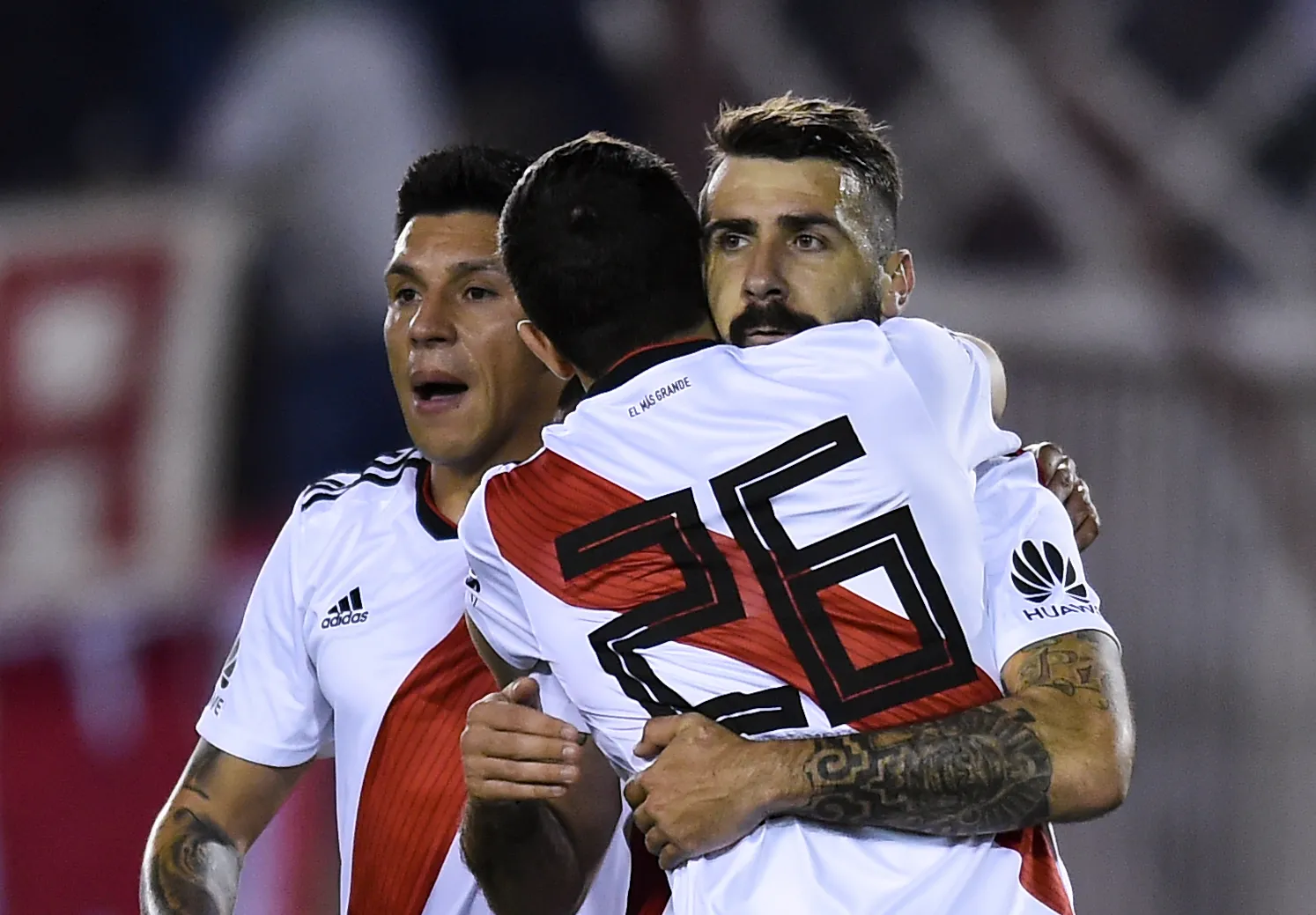 Pratto se lamentó por las salidas de Enzo Pérez y Nacho Fernández de River.