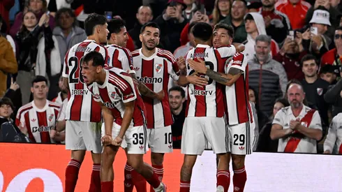 River ganó y sube en las tablas.