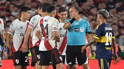 El árbitro volverá al Monumental después de su último antecedente.