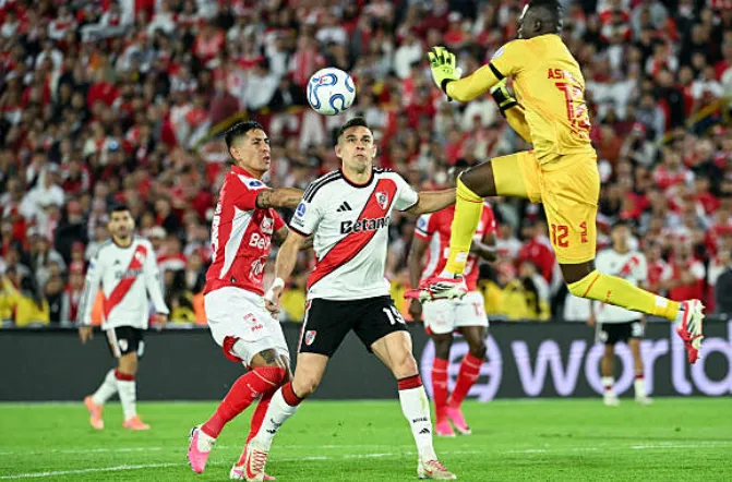Borré no registró tiros al arco ni disparos totales ante Santa Fe. (Getty Images)