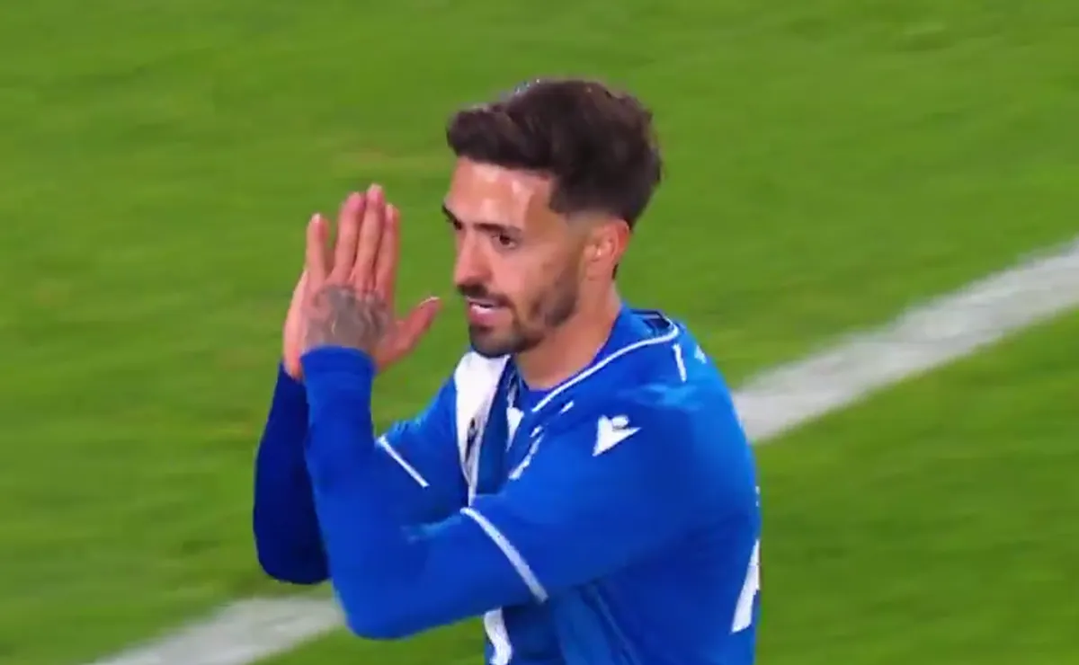 Lanzini, gol a River y pedido de disculpas.