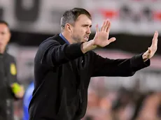 Coudet se mostró dolido tras el empate contra Vélez: "Se nos escaparon los tres puntos"