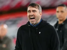 Tarde y mal: Coudet explicó por qué demoró los cambios de River contra Vélez