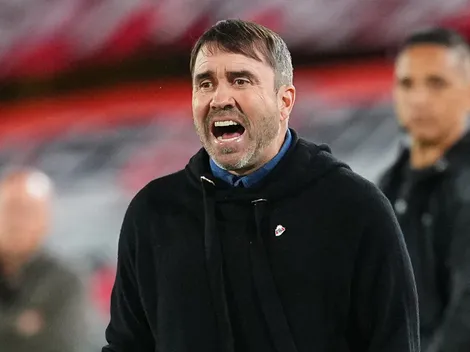 Tarde y mal: Coudet explicó por qué demoró los cambios de River contra Vélez
