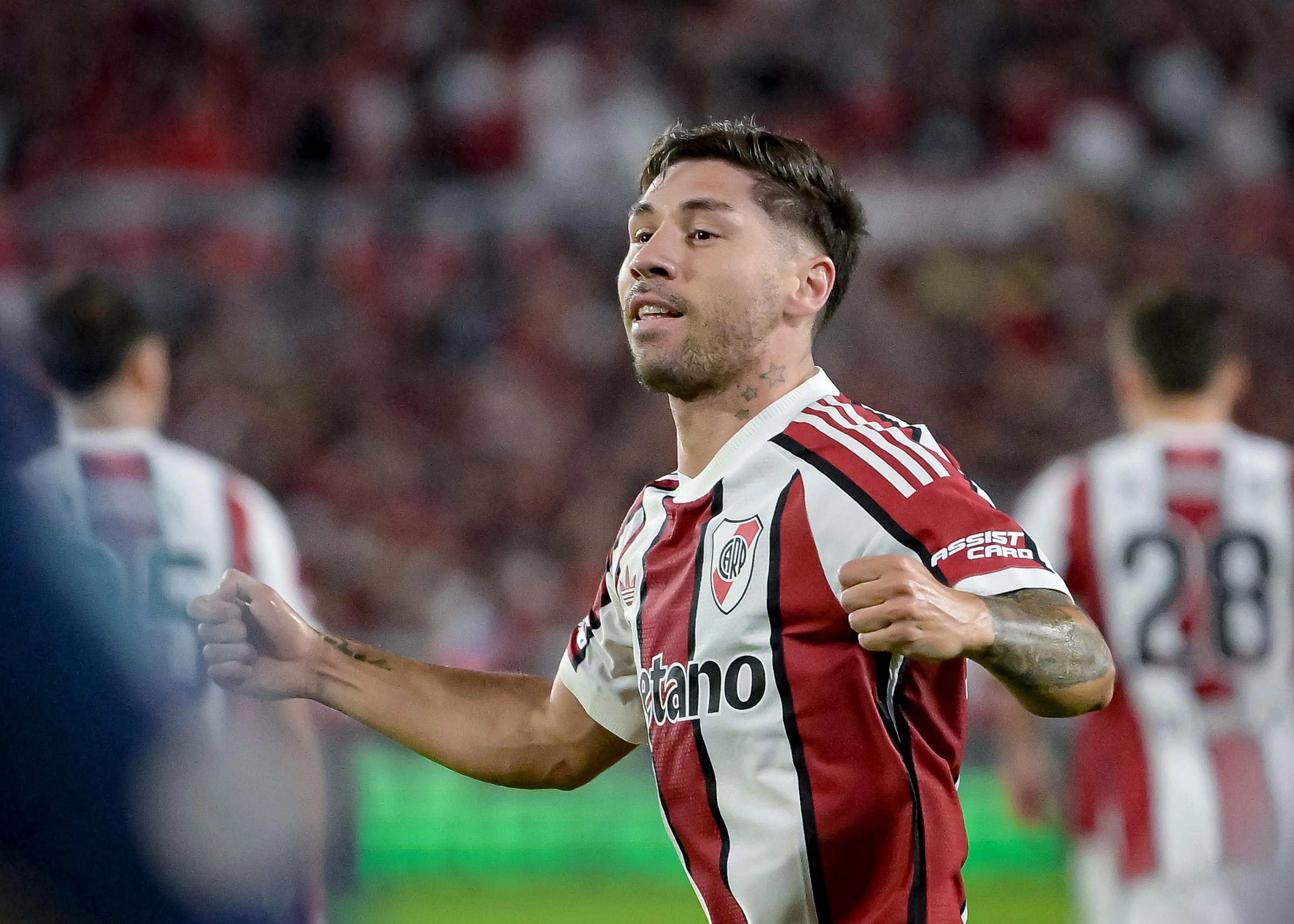 Montiel, junto con Acuña y Driussi, volvería al equipo titular para enfrentar esta noche a Santa Fe. (Getty Images)