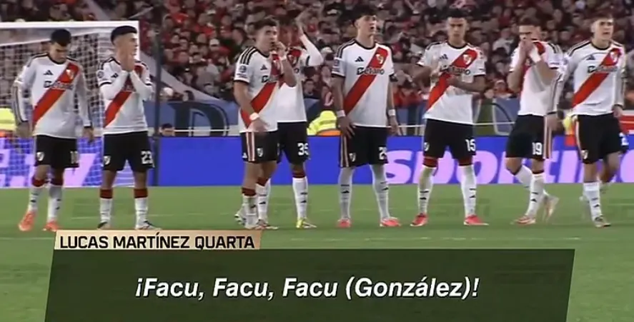 El Chino hizo volver a González y fue a patear en su lugar.