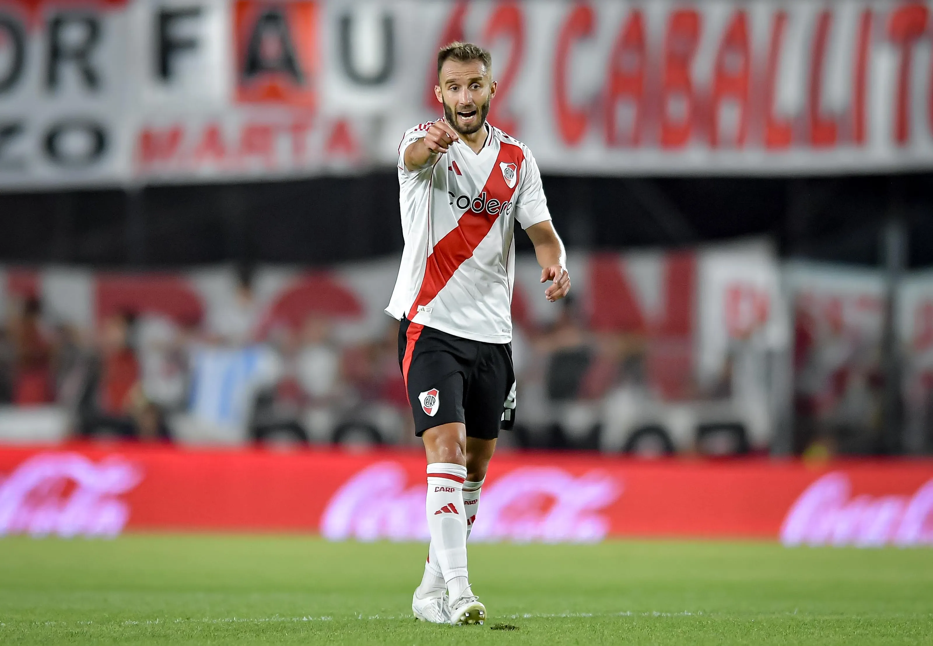 Pezzella se fue de River con el pase en su poder. (Getty Images)