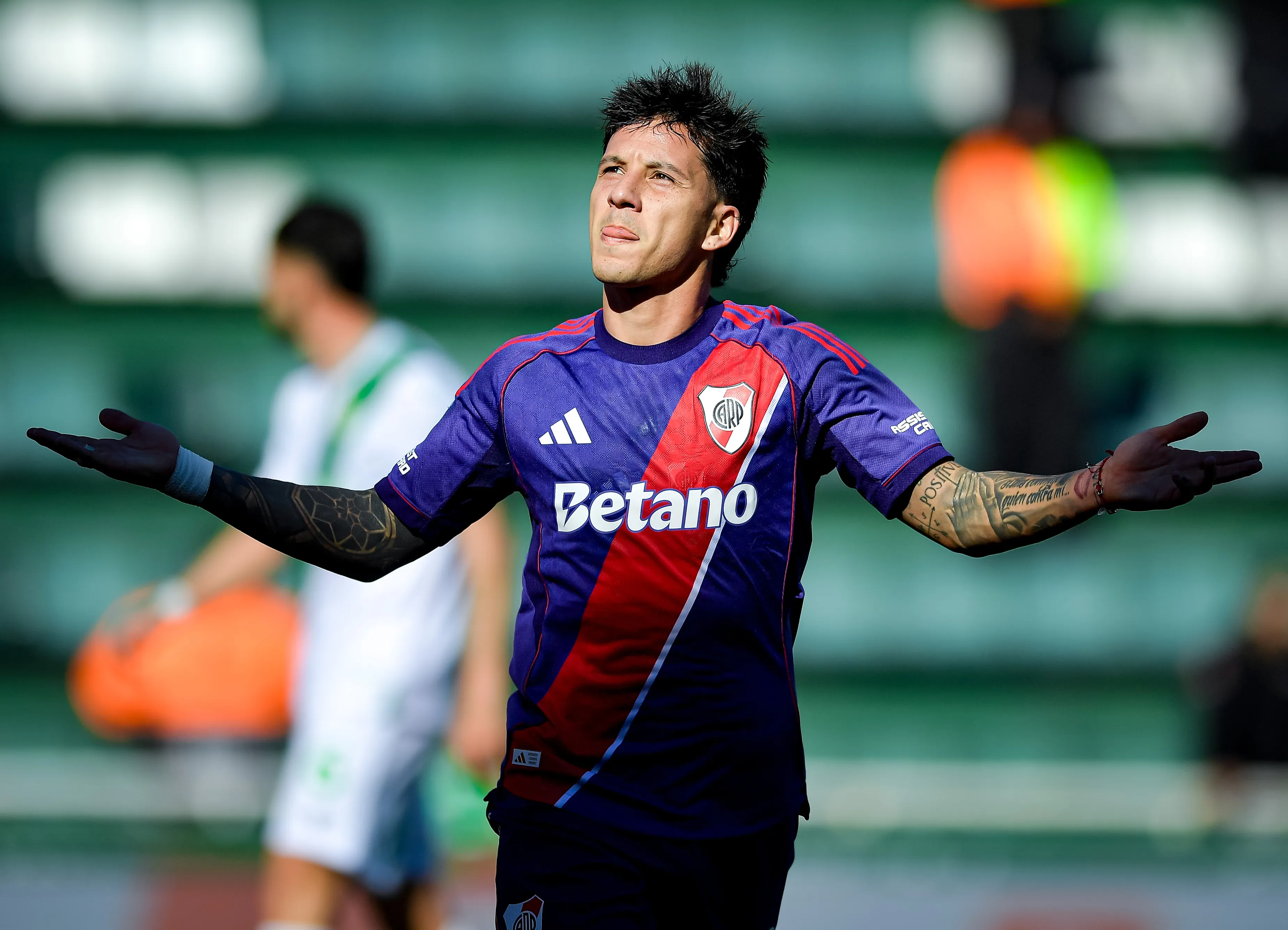 Driussi puso el 1-0 transitorio en el Florencio Sola. (Getty Images)