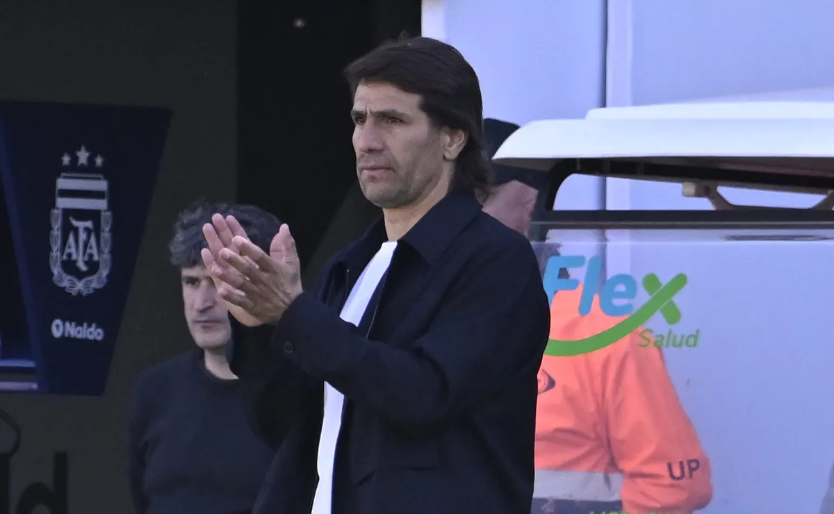 Así reaccionó Ponzio a los goles de River en su primer partido como DT.