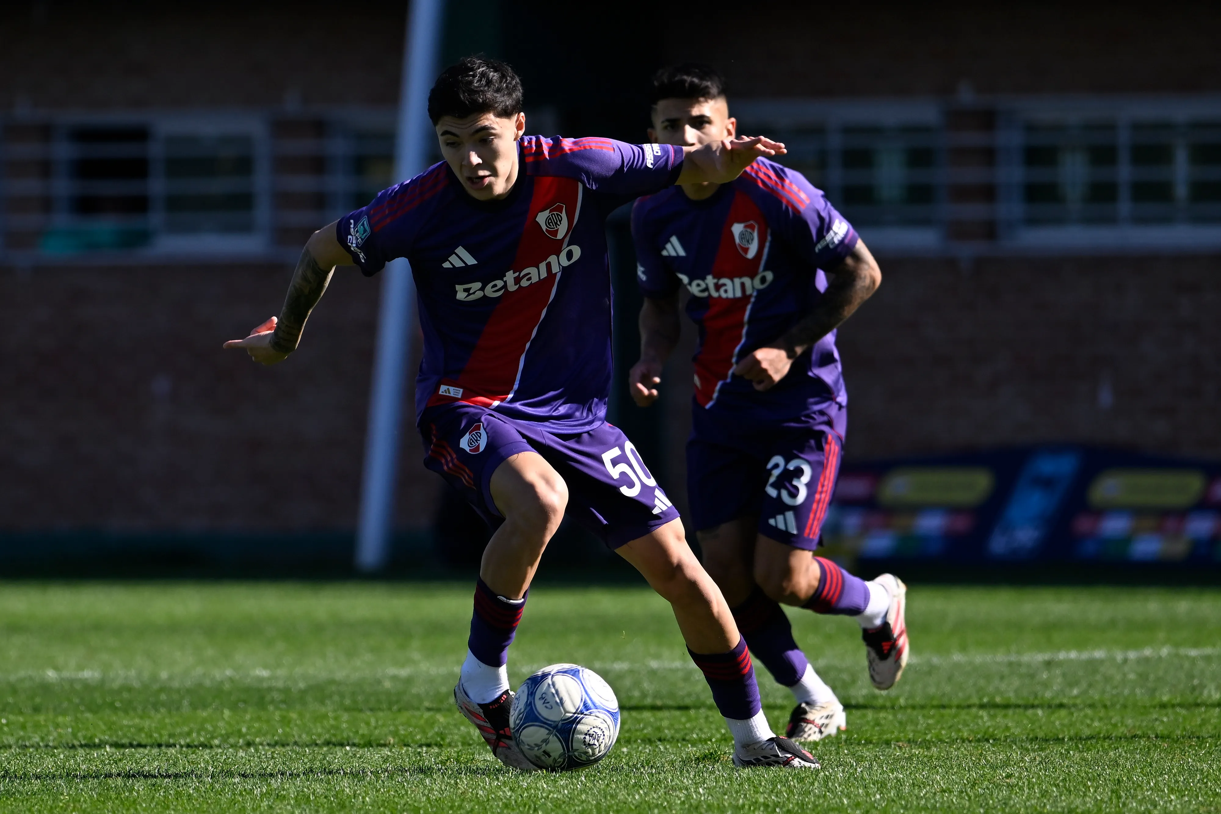 Tobías Andrada llegó y rápidamente se volvió titular y clave para River.