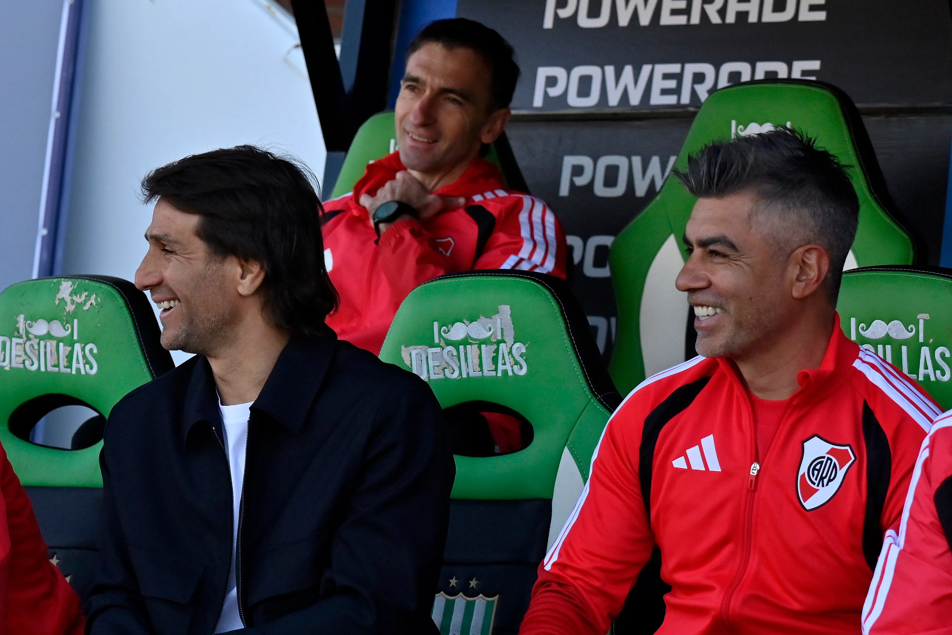 Ponzio feliz en su debut junto a Escudero y Barovero (Diego Haliasz / LPM)