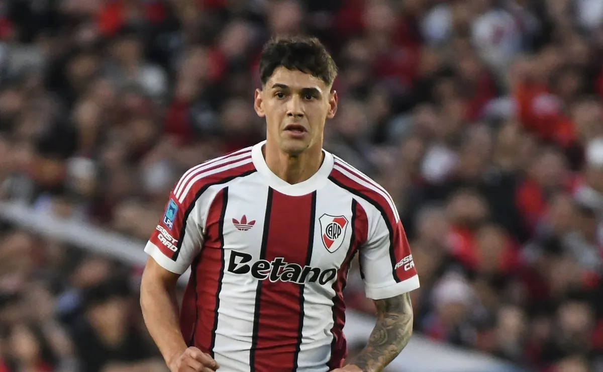 River está cerca de desprenderse del central.