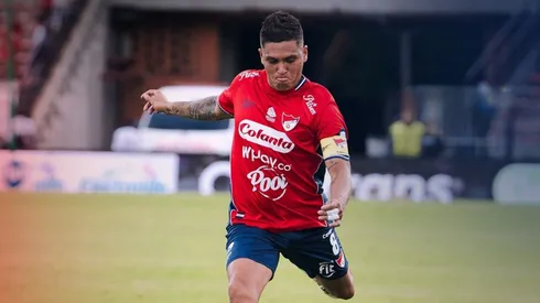 JFQ revolucionó las redes con su pase gol.