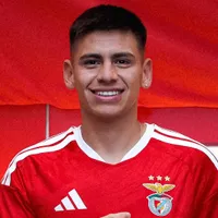 Oficial: Echeverri fue presentado en Benfica tras ser cedido por Manchester City