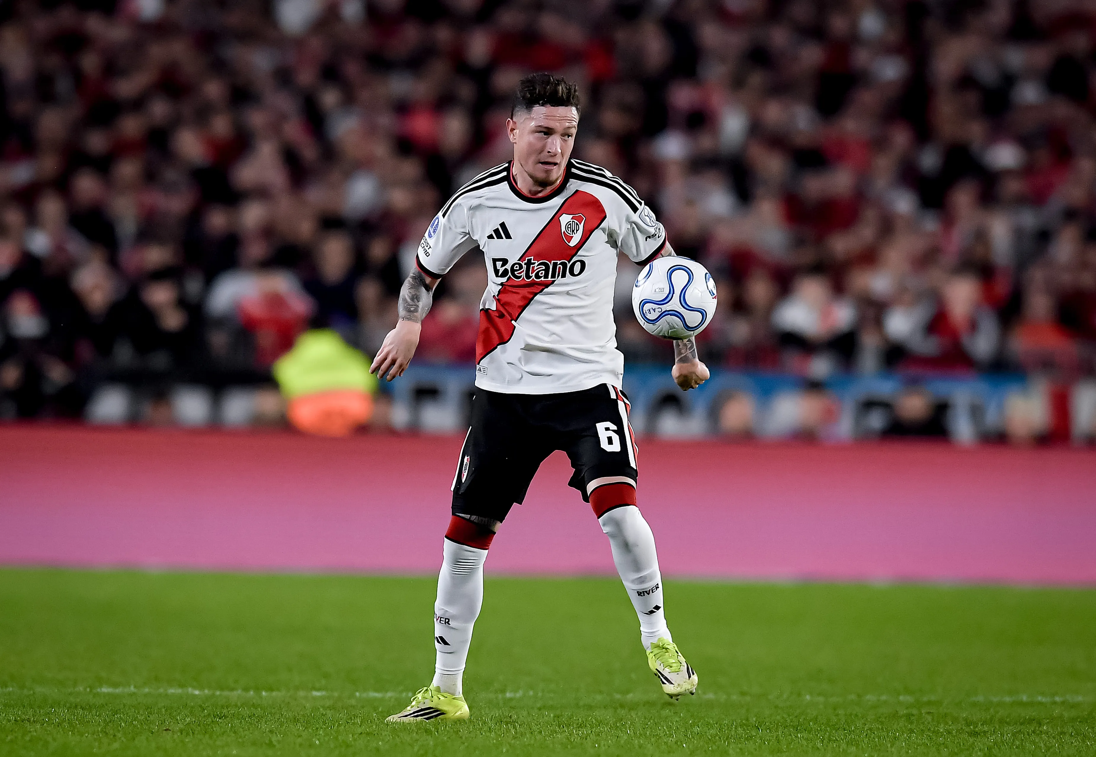 Aníbal Moreno se ausentaría por segundo partido consecutivo tras la contractura que sufrió en la zona lumbar. (Getty Images)