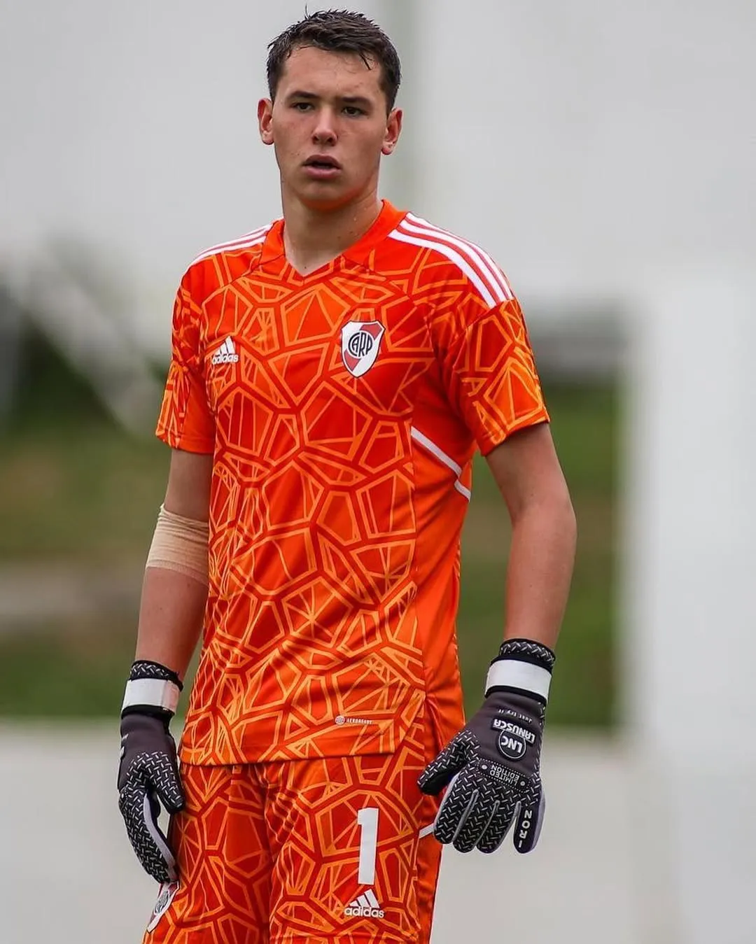 Jaroszewicz se irá de River sin haber debutado en Primera.