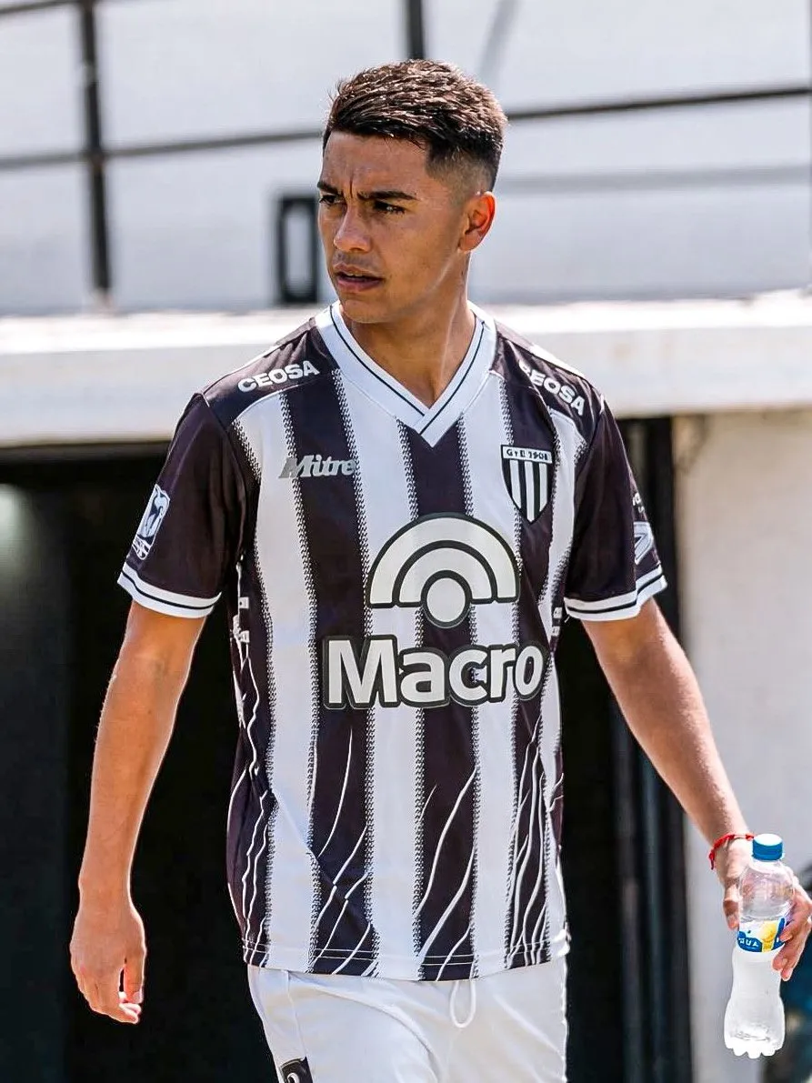 Esteban Fernández marcó por segundo partido consecutivo.