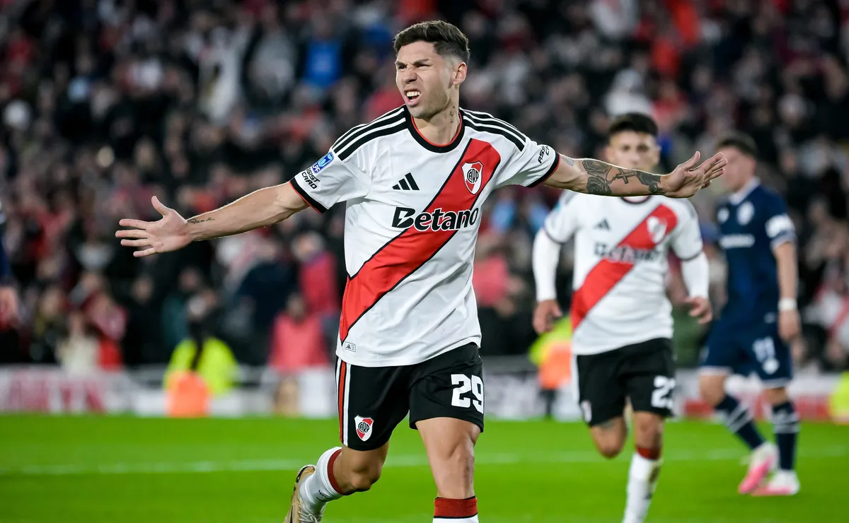 El gol de Montiel para River vs. CSIR.
