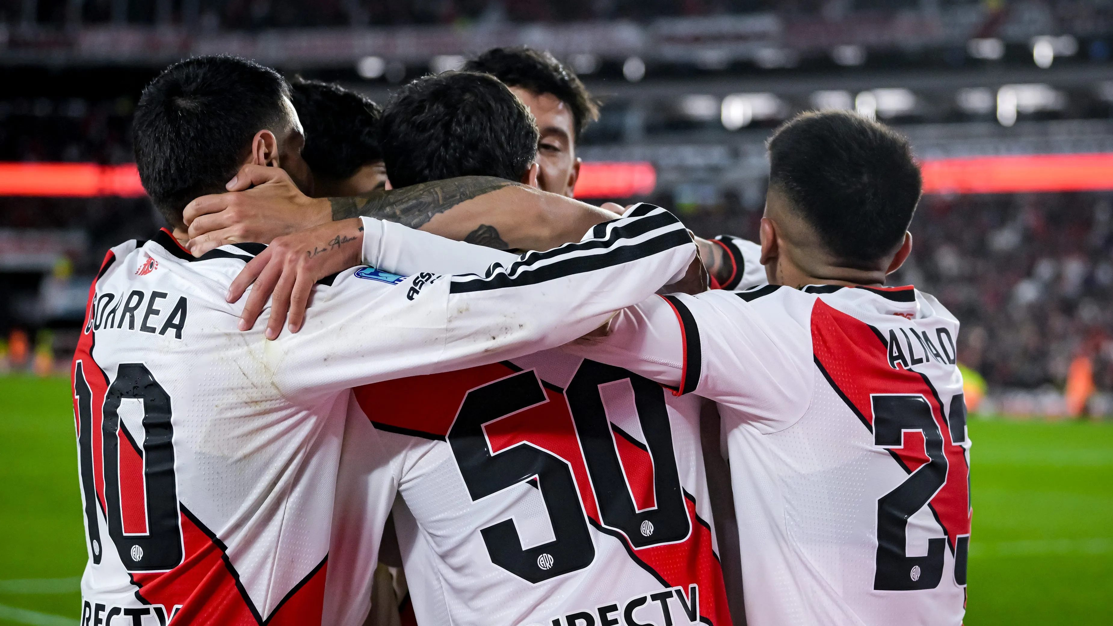 River ganó y sigue escalando posiciones.