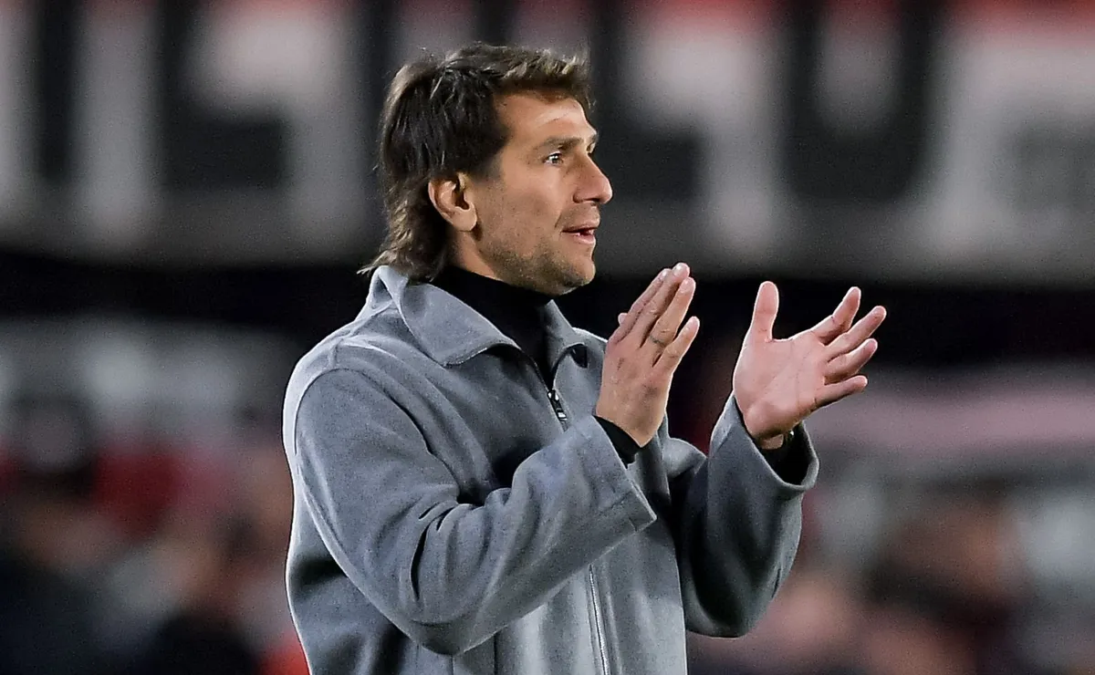Qué se llevó el entrenador del partido.