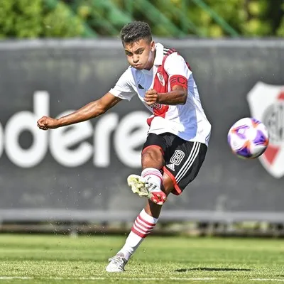 Esteban Fernández la rompió en Reserva pero no tuvo lugar en Primera.