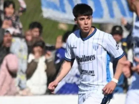 Quedó libre en 2025 después de superar una lesión, estaba sin club y ahora juega el Regional Amateur