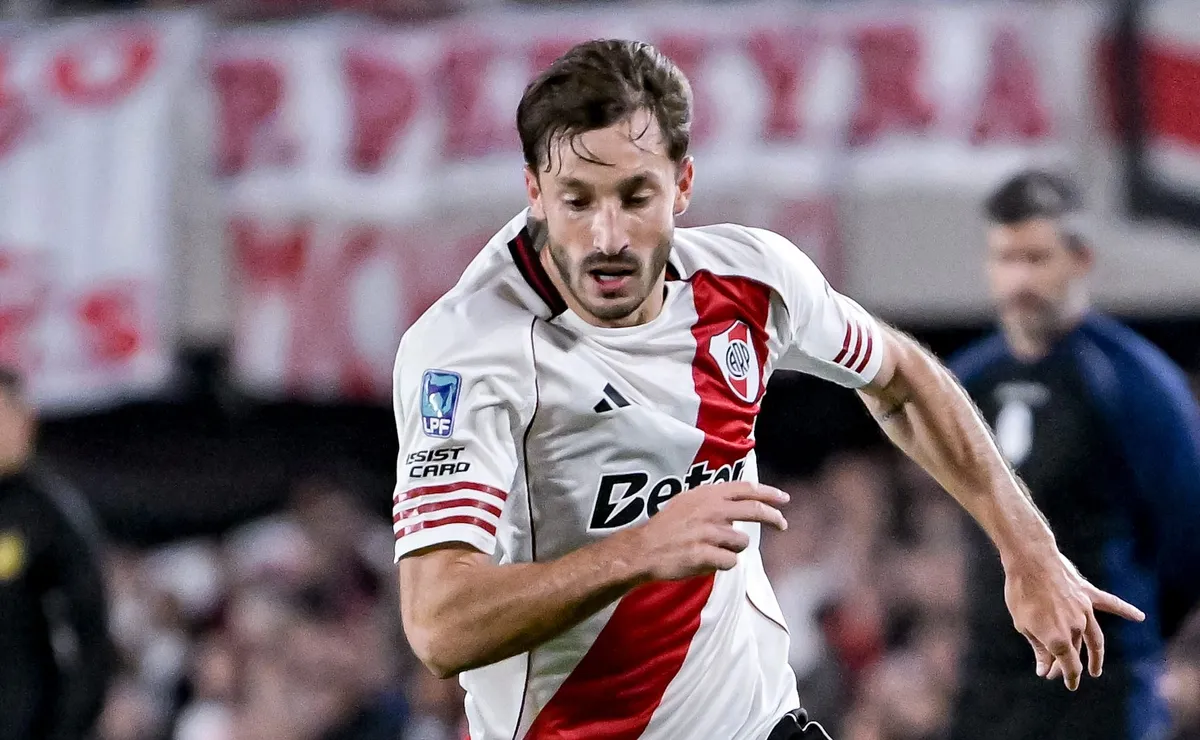 Flamengo sigue inflexible y le puso una condición a River para devolver a Matías Viña