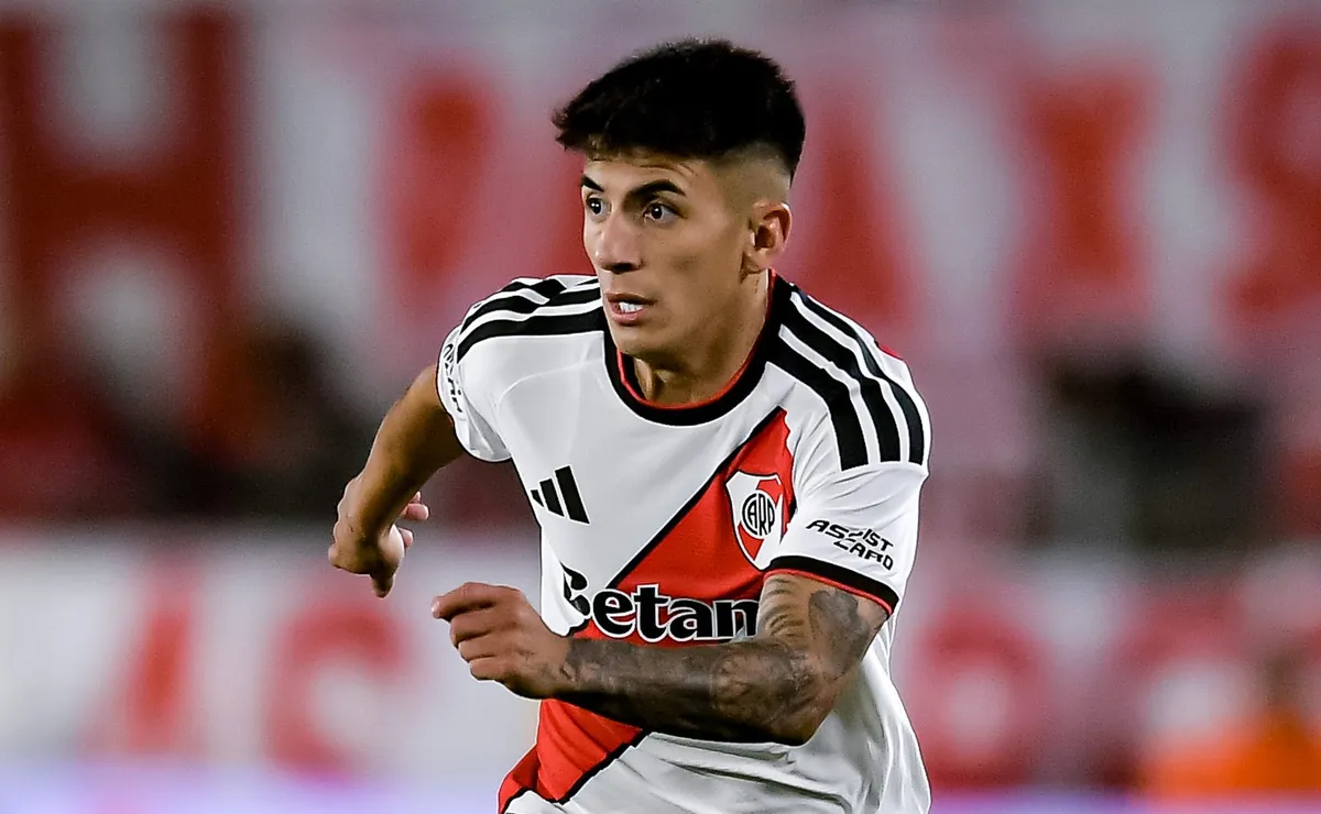 River pagó 20 millones de euros por Almada.