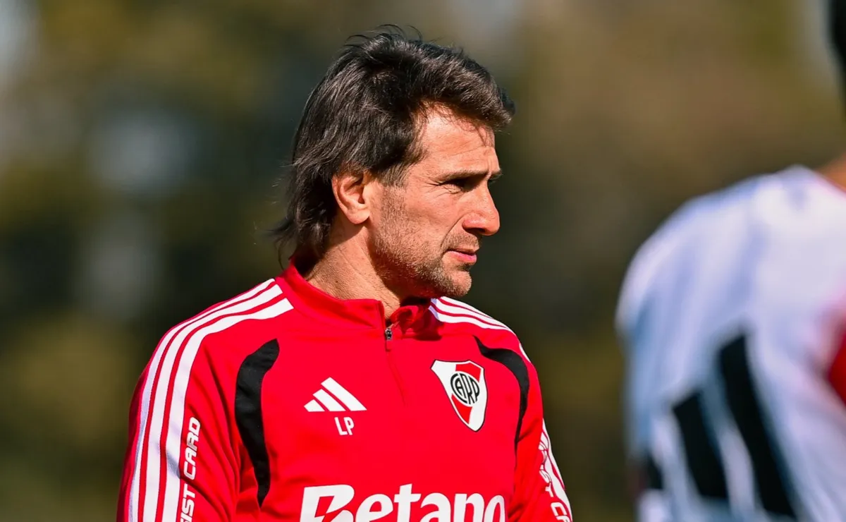 El DT debe definir la formación de River.