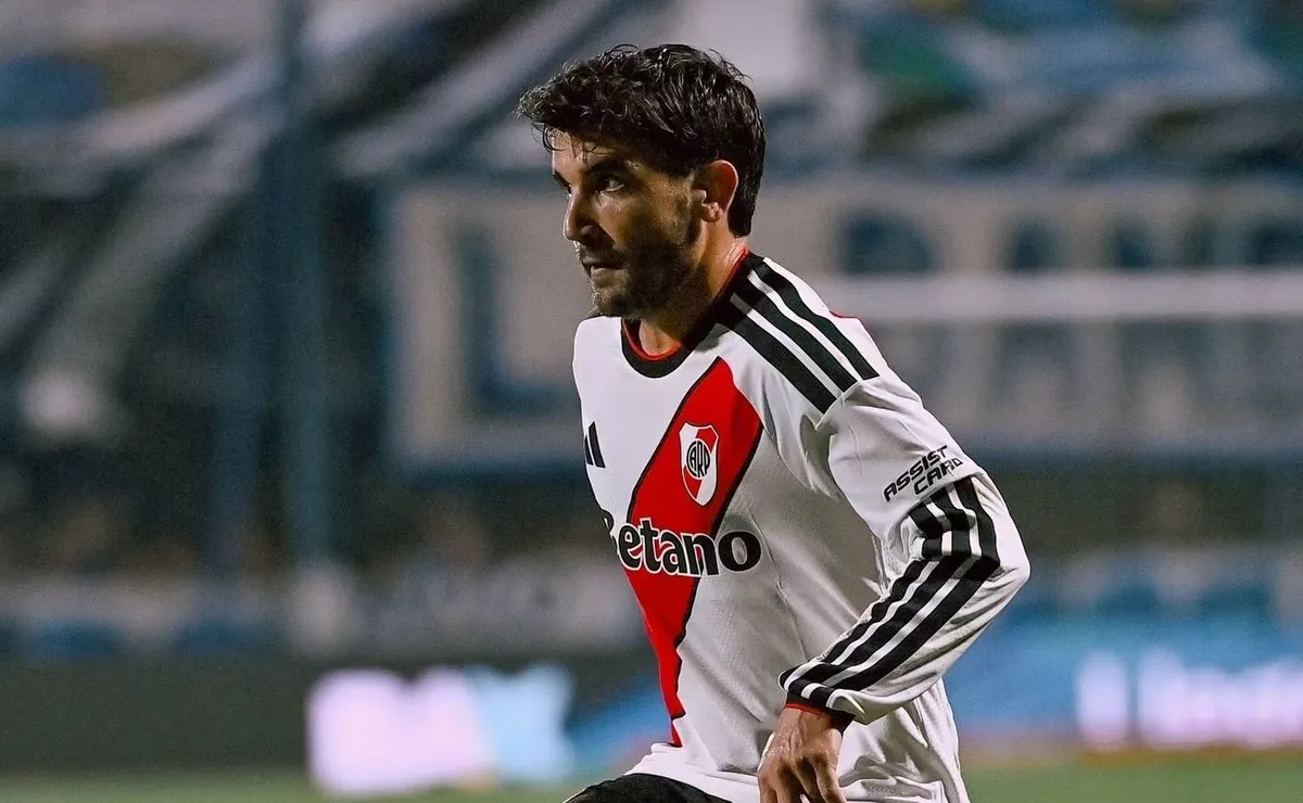 Cuánto pagó River por Arambarri.